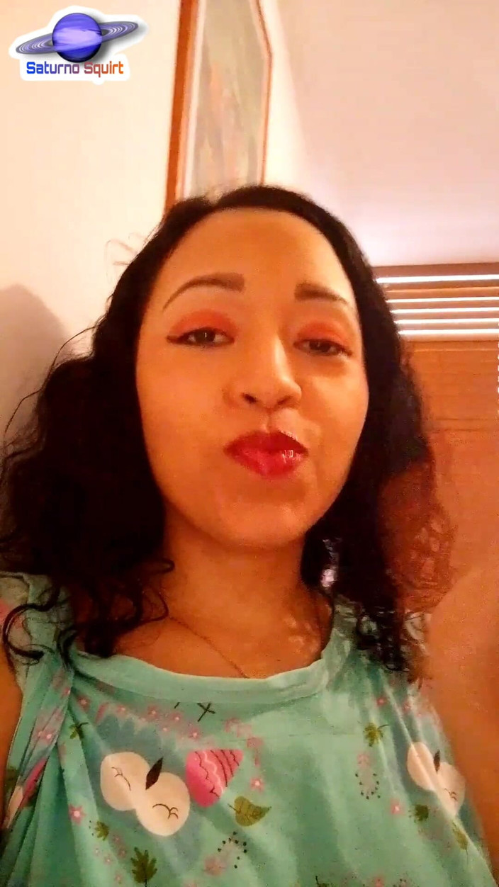 Saturno Squirt: Pancutan mani Saturno Menyambut Peminat Yang Berwajah Pada Hari Jadinya,...