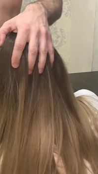 Vợ tôi đã bú và đứng trước mặt một người hàng xóm mới