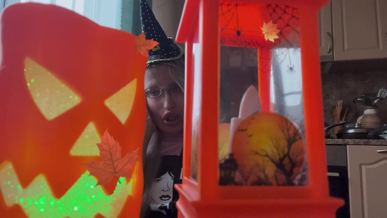 FinDom Goaldigger: あなたの女神アスムル唇変身フィンダム女性化のための口を尖らせる