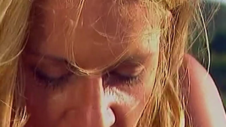 Onlyxfans: Vera gangbang retrò arrapata con troie arrapate