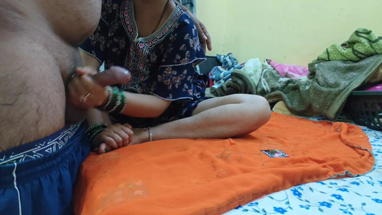 Sexy baby girl: Bhabhi Ko Mc Mai Hi Condom Laga Kar Choda