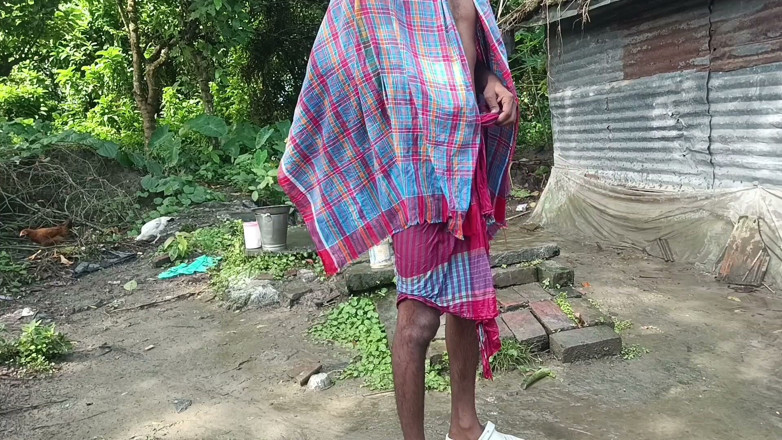 Ranjit Roy: Après avoir fini mon bain, quand je me suis allongée...