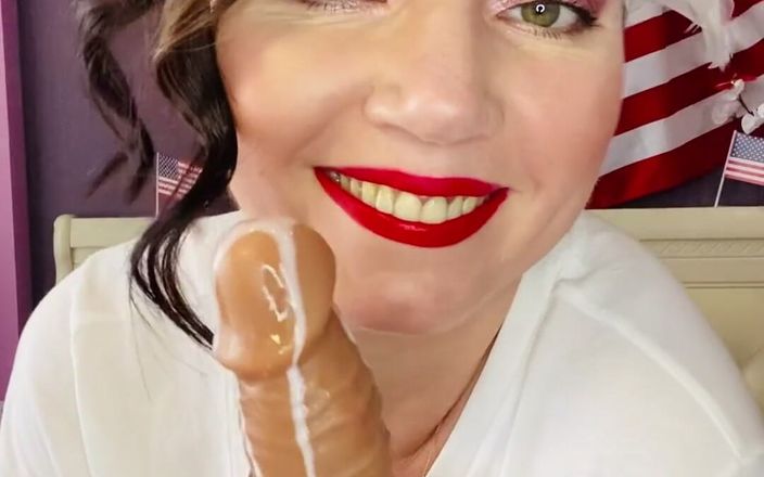 Margo Eden [deactivated]: Blowjob am vierten Juli Check Alle Videos. Es macht spaß