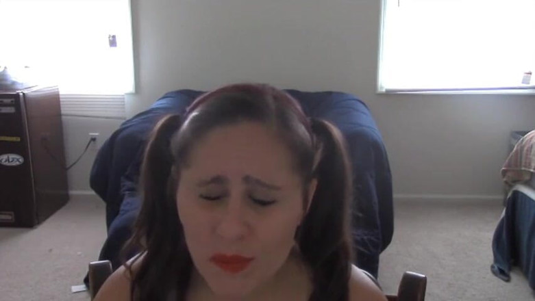 Selfgags classic: Skype'ta kendini öğürme!