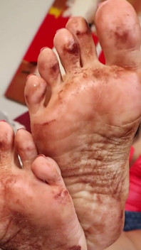 Latina Dirty Feet JOI