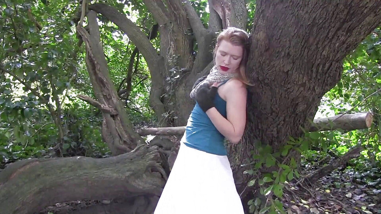 Xtime Network: Outdoor-masturbation mit geiler blonder schlampe