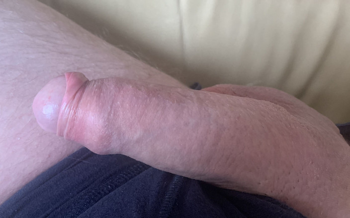 Pellefnatt: Dobrze się bawić, ale moja mokra cipka, kiedy patrzę, jak...