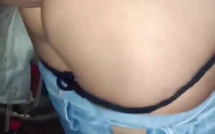 Karely Ruiz: Dopo la festa, una ragazza beccata in strada! Non è riuscito...