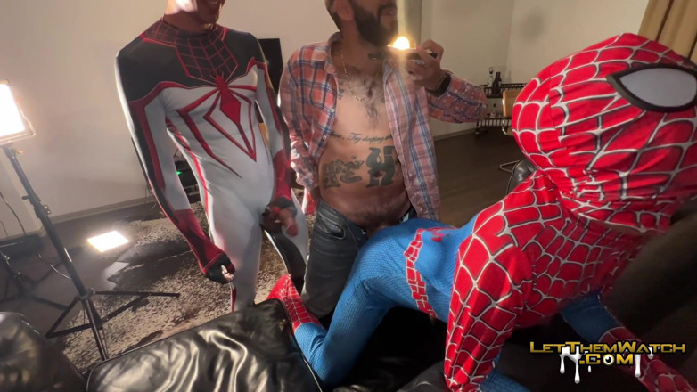 Let them watch: Big Dick Tag Team Group Gay Sex Spider Bro!