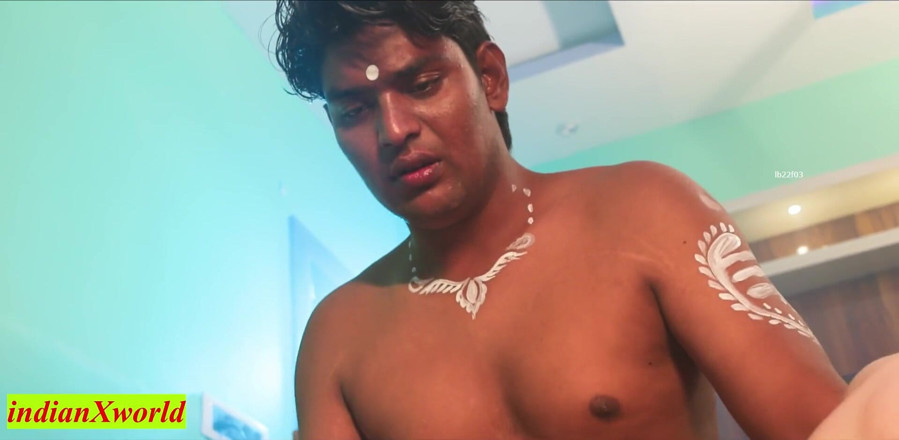 Indian Xshot: Sadhu Baba hete seks met 18-jarige schattige Desi! Nieuwe kosmische seks