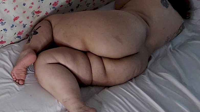 Zina Gabon: Phụ nữ đã kết hôn cởi bao cao su cho anh...