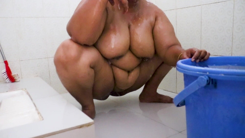 Morjenabb: देसी हॉट बांग्लादेशी भाभी सेक्सी नग्न गोसोल