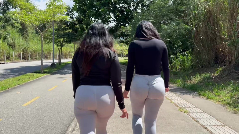 Jenifer Play: Не Засовуй Свій Член Мені В Дупу... Трах Двох Дівчат