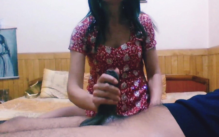 Bolly Karma: डिनर के बाद कारोबारी महिला लंड चख रही है