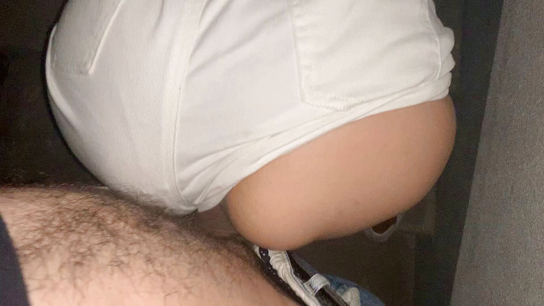 Aleks-VJ: 在着陆时性交