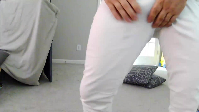 Dick Pants: My Enormous P को देखो