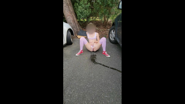 Fantasy Milf: Street Pee 1