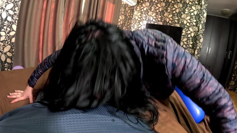 MilfyCalla: Cameltoe kulit biru &amp; fetish downjacket oral selamba, permainan ludah dan...