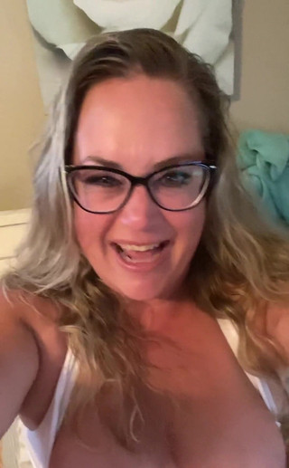 Lily Bay: इस पर वापस आ रहा है! LilyBay73