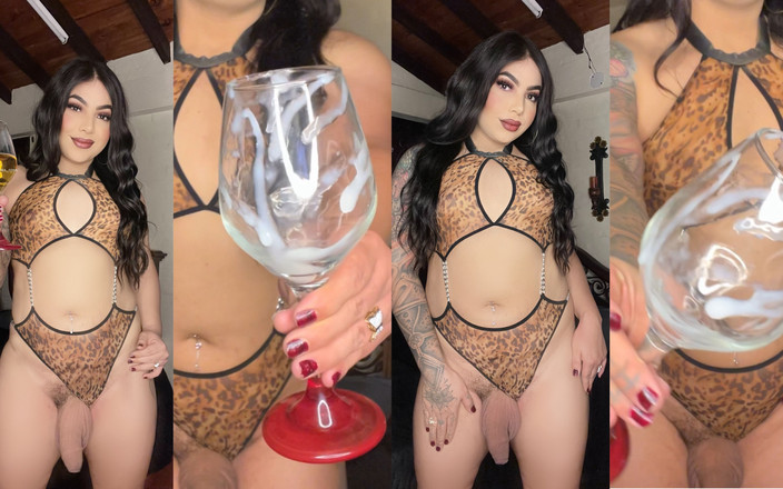 JessieRoss: 2射精和小便在玻璃杯里，你能吞下吗？