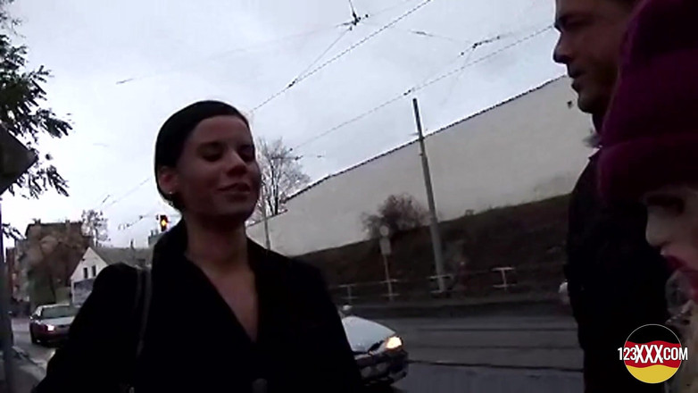 123XXX - Fucked Amateurs in Germany!: Rozkošná brunetka vyzvednuta na ulici na šukání