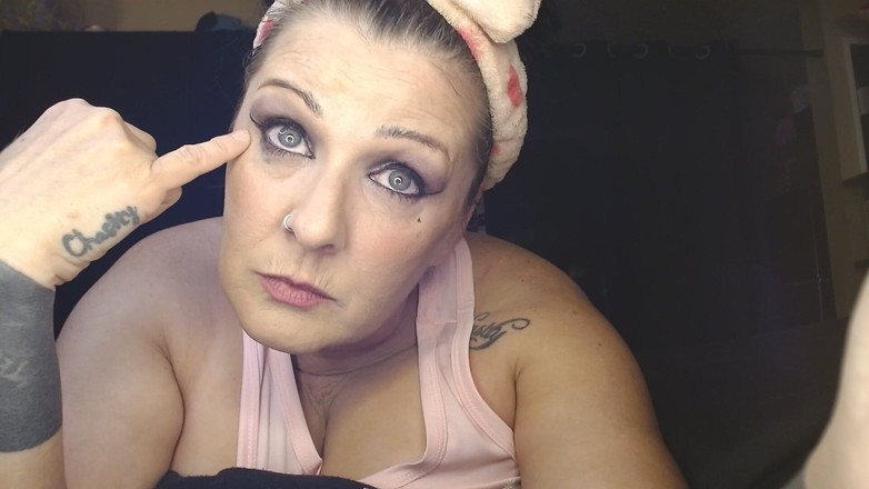 Abby Anna: Yatma zamanı esneme küçük konuşma