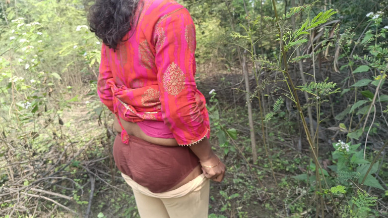 Apple baby: Estudiante universitario en romance caliente al aire libre