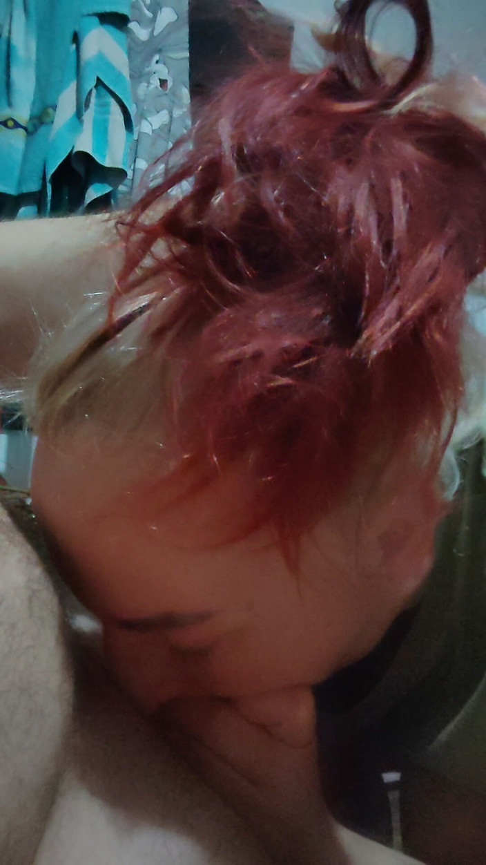 JelaiBora: Menghisap zakar besar