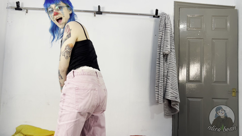 Alice Bean: Plastikowe majtki siusiu