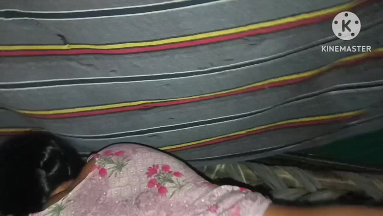 Savita5343: 印度热辣少女的紧致户外粗暴性爱视频，德西农村少女户外硬XXX视频