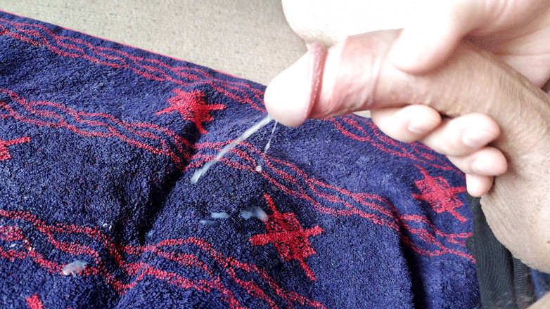 Curved One: Detailní zakřivené péro