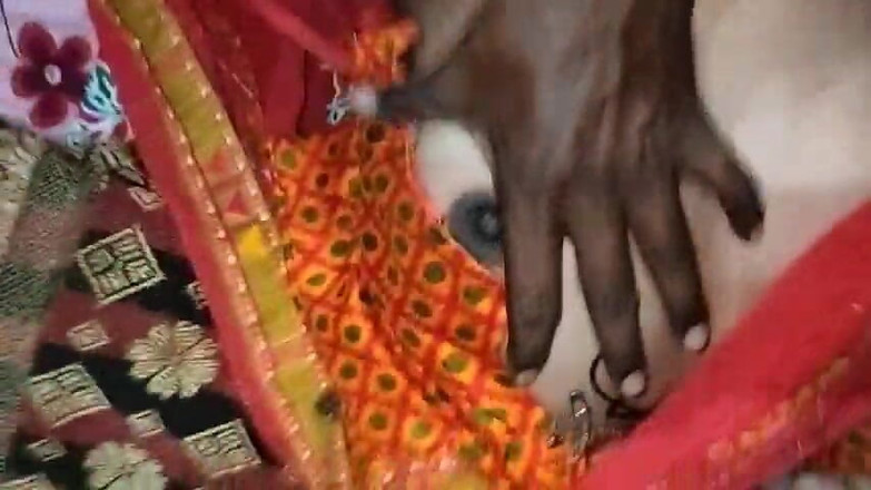 Mava mava: Zamężna kobieta rozebrała się do naga i zerżnęła całą noc