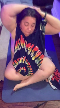 BBW Does Peek a Boo Yoga