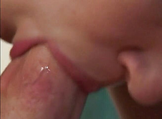 Teens Get it Hard: Блондинку тінку лизали й трахали крупним планом