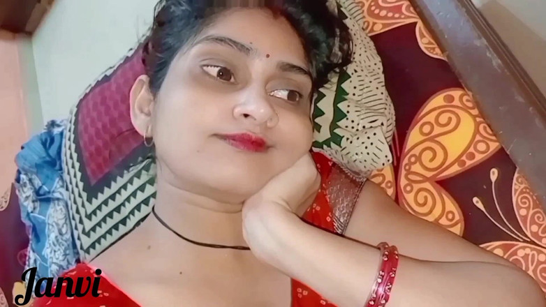 Janvibhabhii: जब मैं उसके बेडरूम में घुसी तो मेरी प्यारी सौतेली बहन अपने बेडरूम में अकेली थी। वह बहुत हॉट लग रही थीं । मैं खुद को नियंत्रित नहीं कर सकता और चुदाई