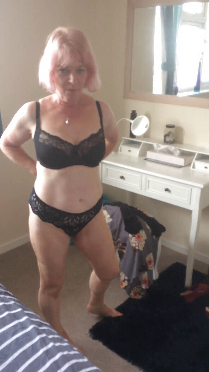 I Am The Doctor: Juliet stript voor je