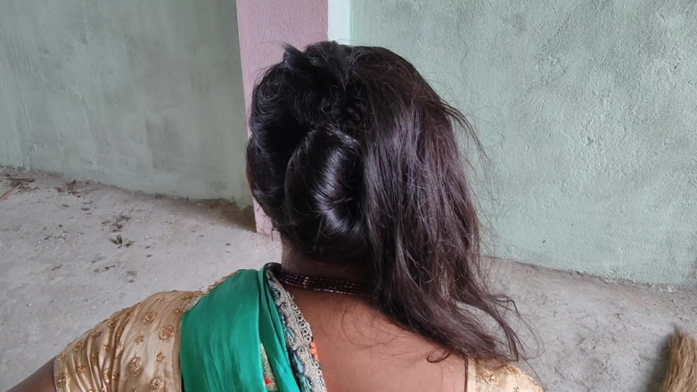 biharisonam: Stepsister-in-law Was Wearing a Saree and Was Wearing a Broom...