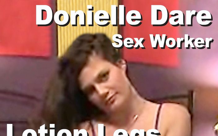 Edge Interactive Publishing: Donielle Dare Lotions Legs Masturbates Collector Scene Hv4120