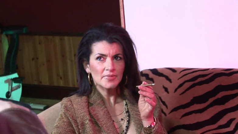 Real Life Cougars: Nádherná zkušená žena si užívá šukání se dvěma nadrženými chchpky