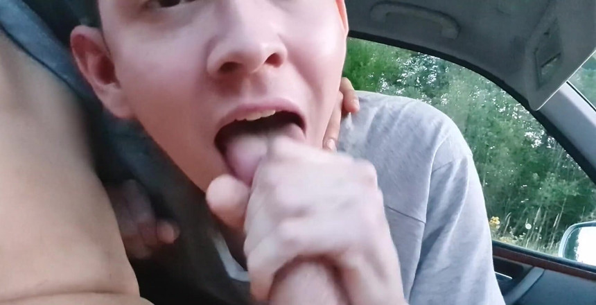 Prettyboi2000x: 車の中で男をイクまでフェラする - Prettyboi2000x