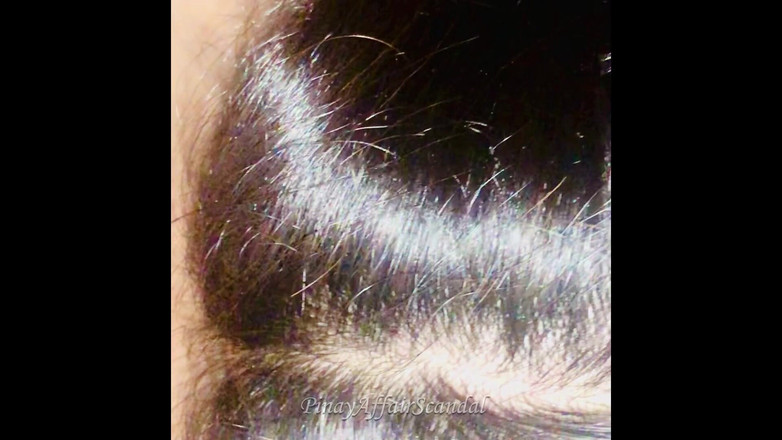 TeenPinayCloseUp: 18 岁的菲律宾女郎的阴户被大量射精