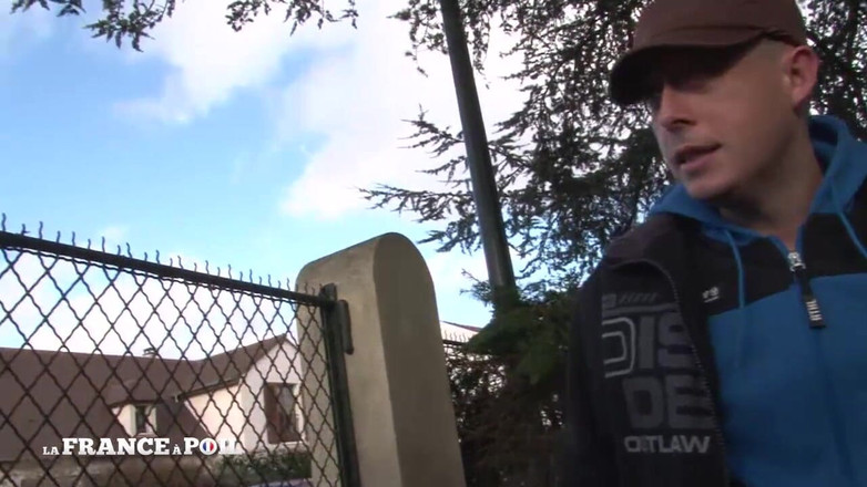 French BDSM: Máy bay bà già tóc vàng nhỏ bé gợi cảm...