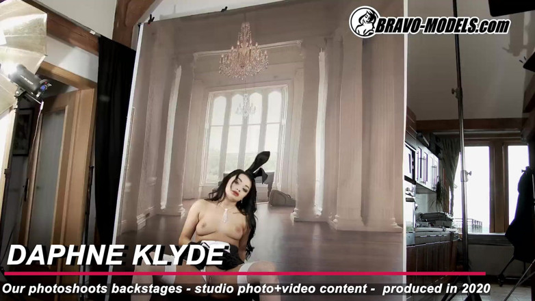 Bravo Models Media: 388-Backstage photoshoot Daphne Klyde - Adult
