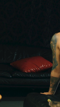 Topless Smoking Ii 4K