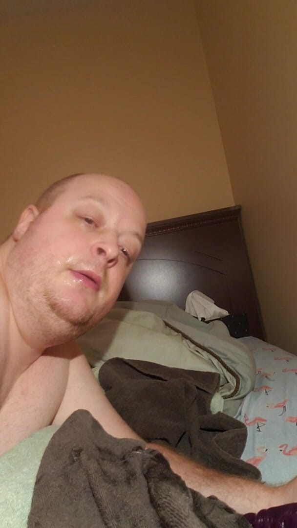 Charlieboy69: Глибокий заглот відтраханий ділдо