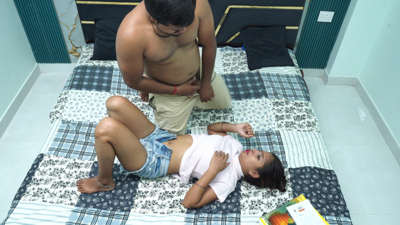 Mr Maxx: Cette Indienne aime se faire baiser par la bite de...