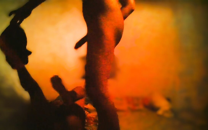 Tina Baby: Tante's man is mijn sugar dady sluipt 's nachts