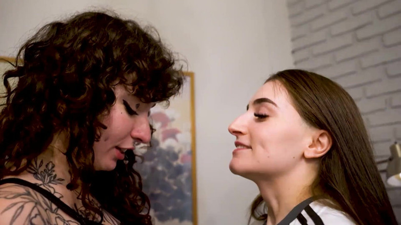 Rebekah Rose: My Friend Comes Back From Shopping Super Horny and Gives...