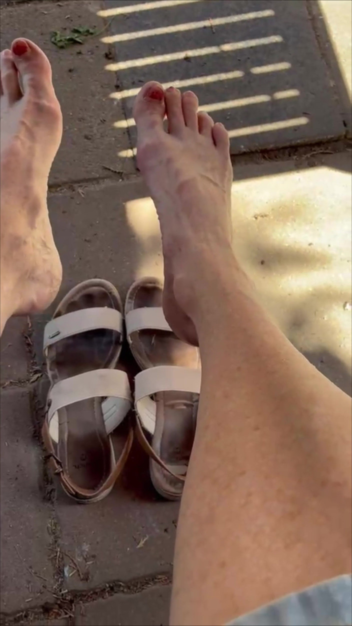 Goldschatz59: My Old Feet Have a Short Break