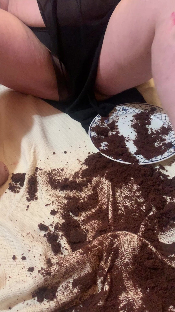 BlancaGirlBBW: Füße Füße füße im kuchen